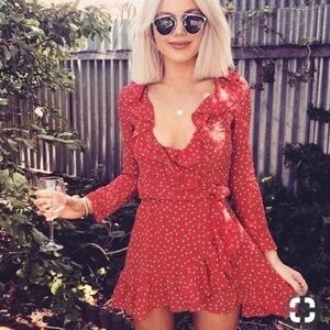 Réalisation Par Alexandra 100% Silk Wrap Mini Dress Red Star Print Sz S